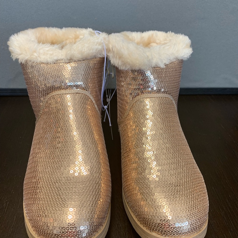 Girls Winter Boots Size 4 and 5